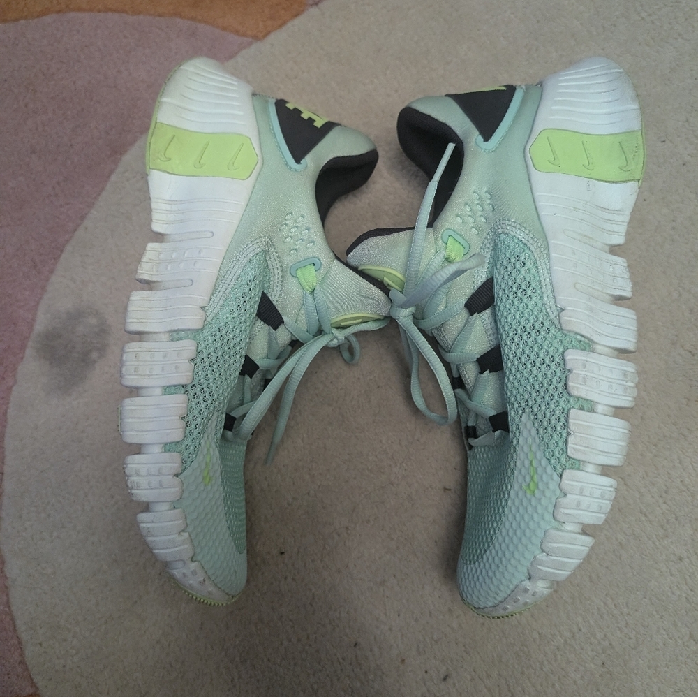 Nike Metcon 4 Sneakers - Picture 7 of 8